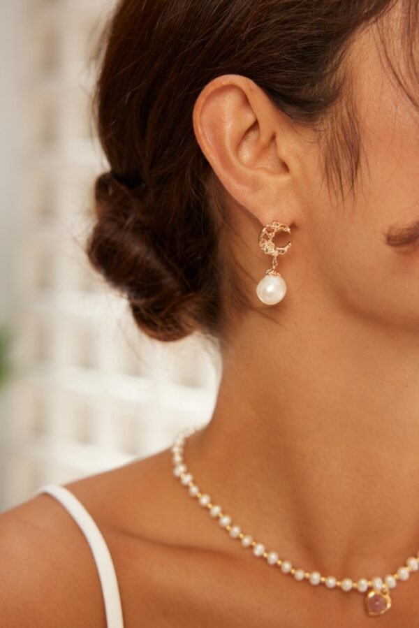 Hollow Moon Natural Pearl Earrings - Image 7