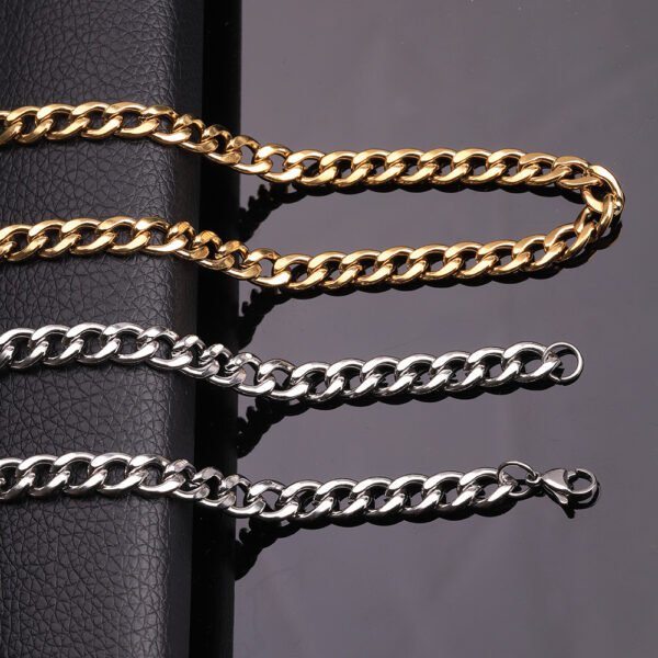 Men Sturdy Cuban Chain Necklace