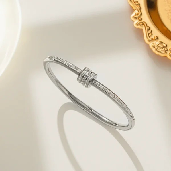 Starry Sky Diamond Vintage Bracelet - Image 3